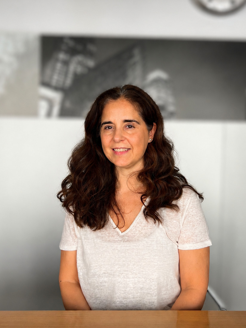 Retrato de Patricia Fernández, administración y contabilidad